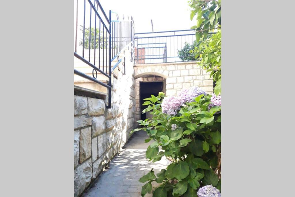 Giovanna - Spacious Lovely Apartment Супетар Екстериор снимка