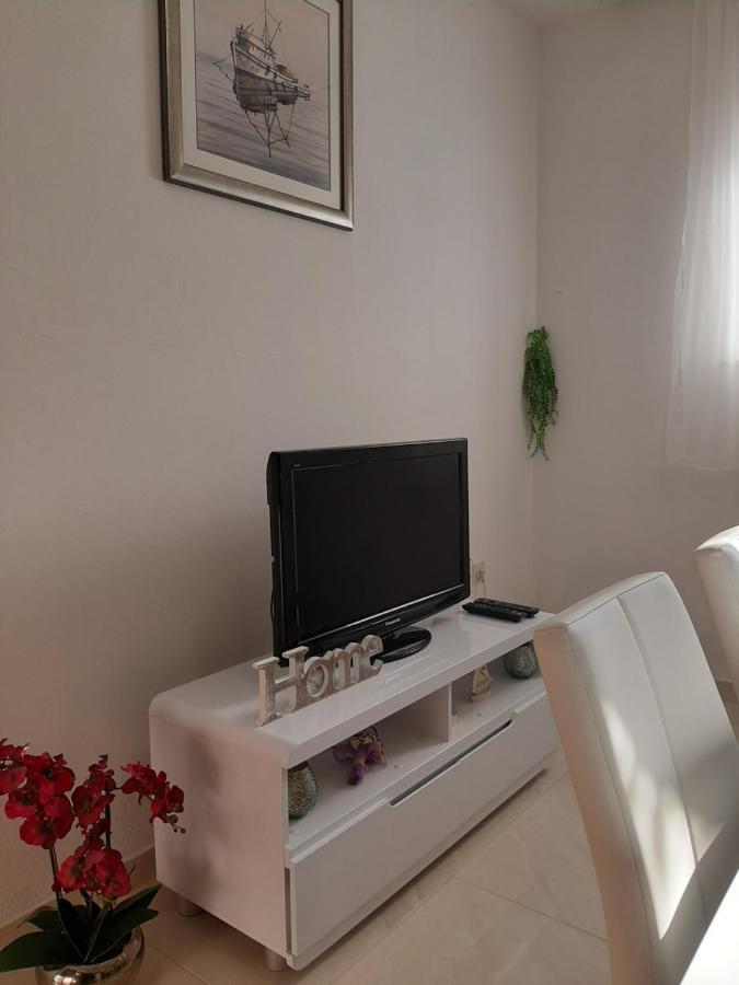 Giovanna - Spacious Lovely Apartment Супетар Екстериор снимка